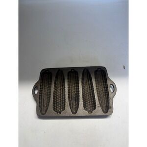 Vintage Cast Iron Corn on the Cob 5 Slot Cornbread Pan